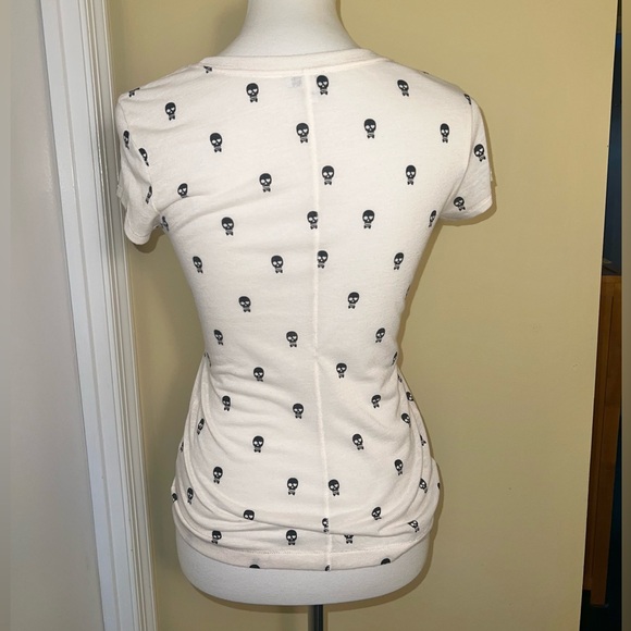 Express | Tee - Picture 3 of 4